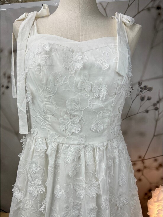 Anthropologie Dresses & Skirts - Anthropologie Trudy Embroidered Floral Dress
